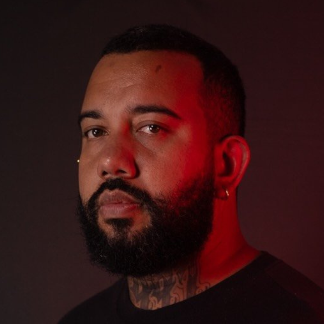 dan-tattoo-artist jroo sleeve gif sped up